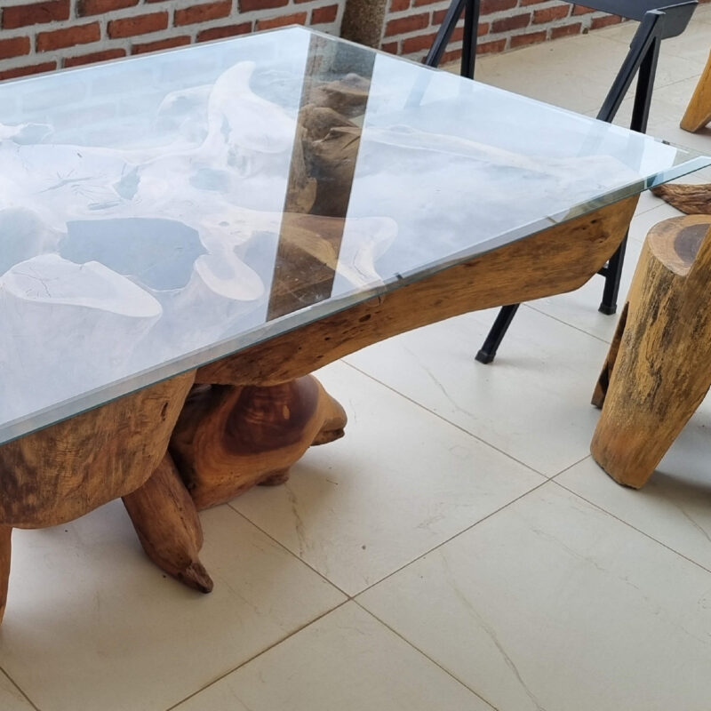 Cedar Wood Dining Table for 6 - Image 4